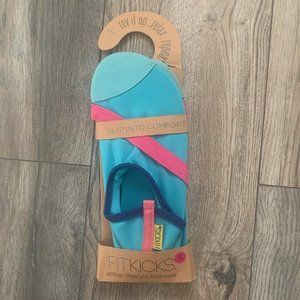 NWT FITKICKS BLUE/PINK ACTIVE LIFESTYLE FOOTWEAR SMALL (5.5‎ - 6.5)